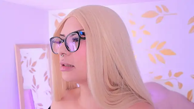 Snapshot of Misselektra__ chatting on November 2025 03:56:02 AM Misselektra online show from November 2025 03:56:02 AM