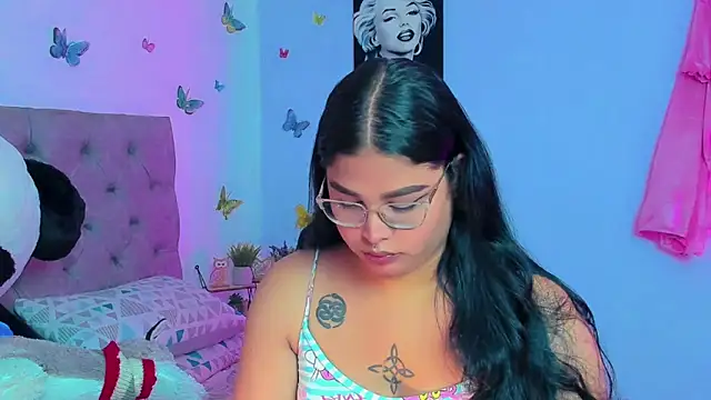 Snapshot of mabellfox chatting on December 2024 06:23:02 PM mabellfox online show from December 2024 06:23:02 PM