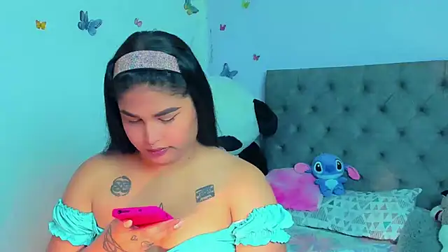 Snapshot of mabellfox chatting on March 2025 05:22:01 PM mabellfox online show from March 2025 05:22:01 PM