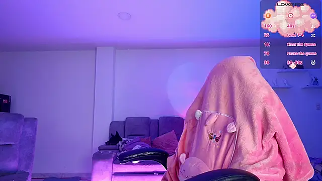 Snapshot of TiffanyBela chatting on October 2025 11:02:01 PM TiffanyBela online show from October 2025 11:02:01 PM