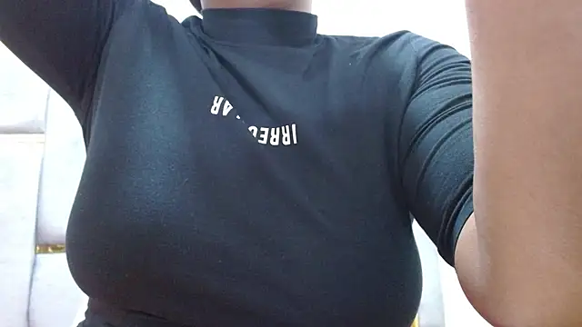 Snapshot of Cholatin chatting on December 2025 05:09:01 PM Cholatin online show from December 2025 05:09:01 PM