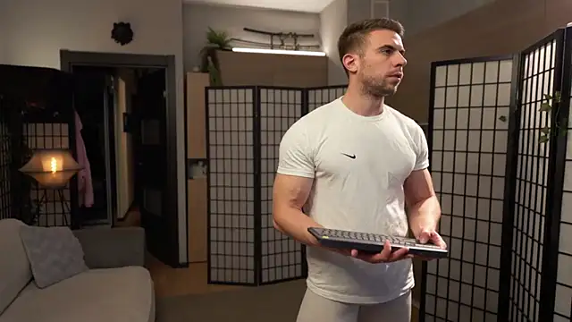 enjoy me online show from November 2025 05:46:02 PM