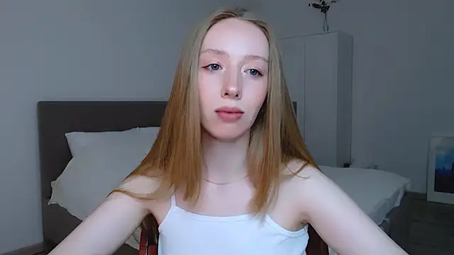 Luna insniity online show from December 2024 07:31:02 PM