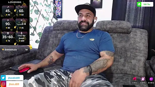 Snapshot of JD-69 chatting on March 2025 03:13:02 PM JD-69 online show from March 2025 03:13:02 PM