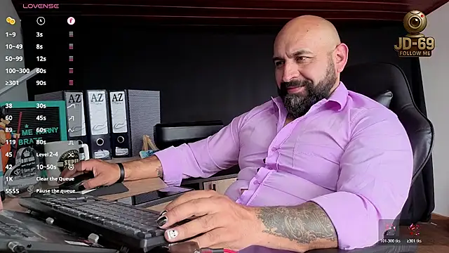 Snapshot of JD-69 chatting on October 2025 05:48:02 PM JD-69 online show from October 2025 05:48:02 PM