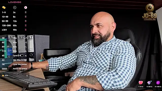 Snapshot of JD-69 chatting on November 2025 07:13:02 PM JD-69 online show from November 2025 07:13:02 PM