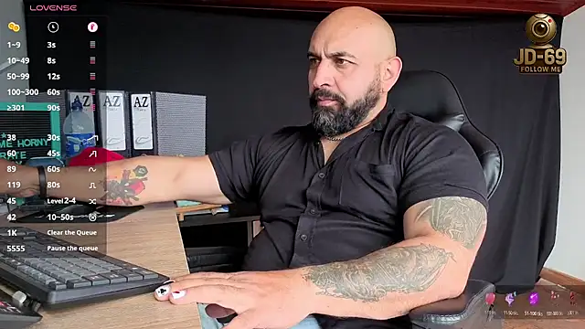 Snapshot of JD-69 chatting on November 2025 07:02:02 PM JD-69 online show from November 2025 07:02:02 PM