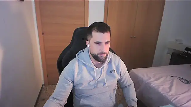 alex877x online show from December 2025 12:23:02 PM