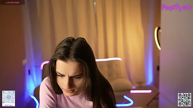 Snapshot of popityan1 chatting on November 2025 04:26:02 AM popityan1 online show from November 2025 04:26:02 AM