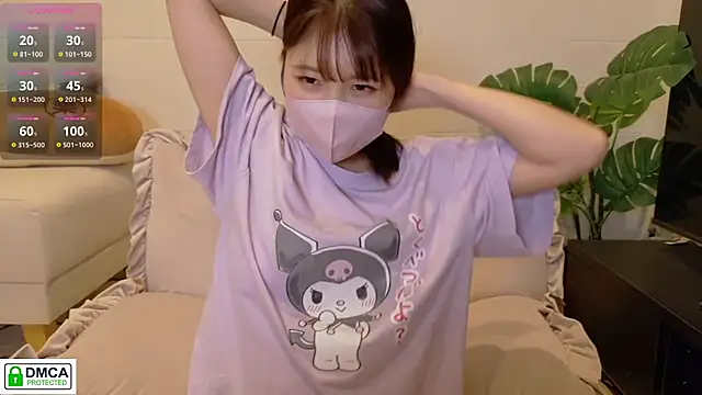 Snapshot of SUZU_ chatting on June 2026 03:07:02 PM SUZU online show from June 2026 03:07:02 PM