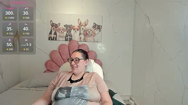 Snapshot of NiickyJones chatting on February 2026 11:14:02 PM NiickyJones online show from February 2026 11:14:02 PM