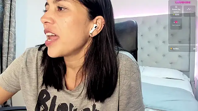 Snapshot of andykiuty chatting on December 2024 06:12:02 PM andykiuty online show from December 2024 06:12:02 PM