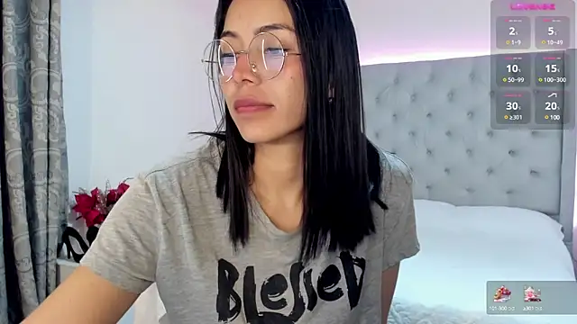 Snapshot of andykiuty chatting on January 2025 02:09:01 PM andykiuty online show from January 2025 02:09:01 PM