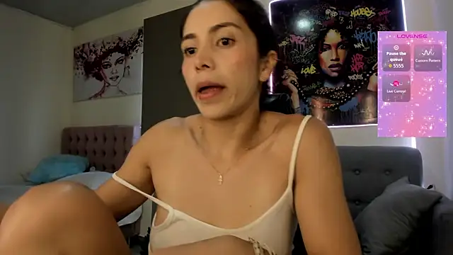 Snapshot of andykiuty chatting on October 2025 08:20:01 PM andykiuty online show from October 2025 08:20:01 PM