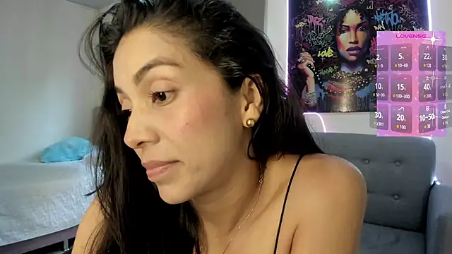 Snapshot of andykiuty chatting on November 2025 07:25:01 PM andykiuty online show from November 2025 07:25:01 PM