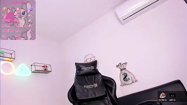 Snapshot of eileen_tanihara chatting on March 2025 07:51:01 AM eileen tanihara online show from March 2025 07:51:01 AM