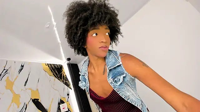 Snapshot of eileen_tanihara chatting on November 2025 11:00:01 AM eileen tanihara online show from November 2025 11:00:01 AM