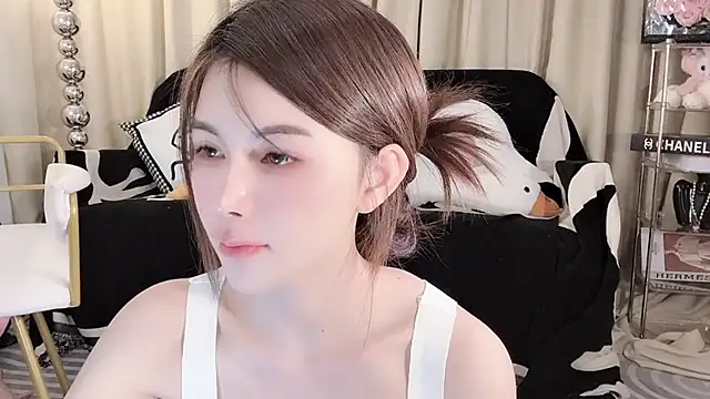 Snapshot of lvy-w chatting on March 2025 11:36:02 AM lvy-w online show from March 2025 11:36:02 AM