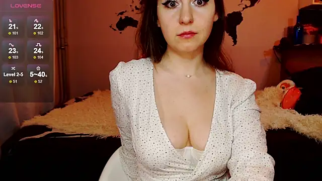 Snapshot of missgenevaonceagain_ chatting on February 2025 11:04:02 PM missgenevaonceagain online show from February 2025 11:04:02 PM