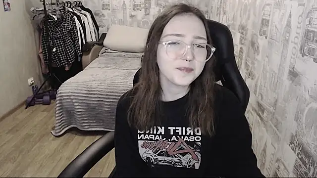 Snapshot of AmeliaKamishiro chatting on December 2024 12:13:01 PM AmeliaKamishiro online show from December 2024 12:13:01 PM