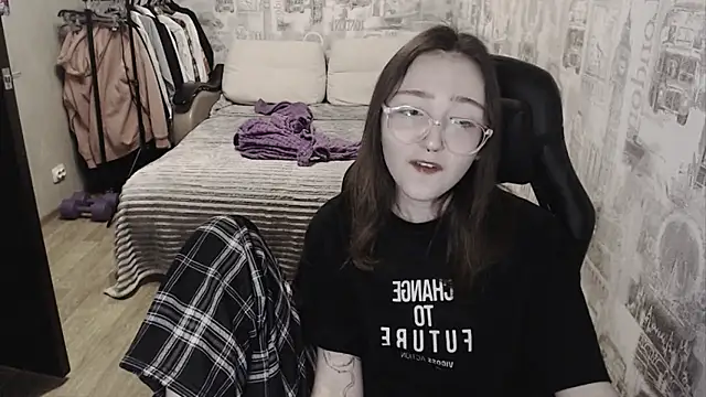 Snapshot of AmeliaKamishiro chatting on December 2024 02:00:02 PM AmeliaKamishiro online show from December 2024 02:00:02 PM