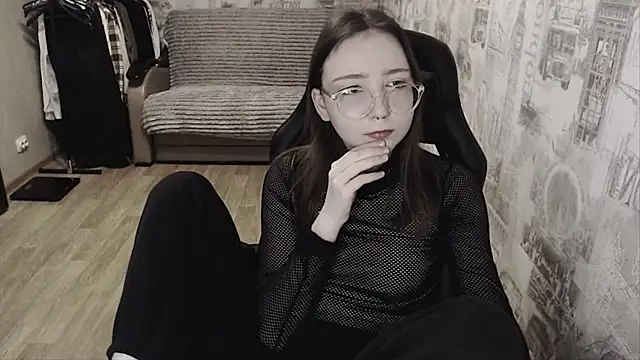 Snapshot of AmeliaKamishiro chatting on January 2025 03:40:02 AM AmeliaKamishiro online show from January 2025 03:40:02 AM