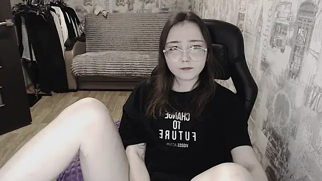 Snapshot of AmeliaKamishiro chatting on February 2025 08:03:01 PM AmeliaKamishiro online show from February 2025 08:03:01 PM