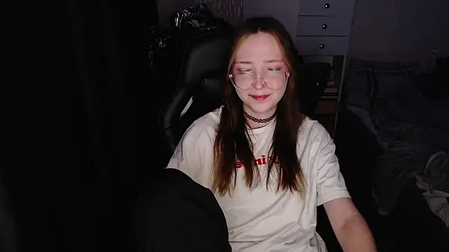 Snapshot of AmeliaKamishiro chatting on November 2025 09:45:01 AM AmeliaKamishiro online show from November 2025 09:45:01 AM