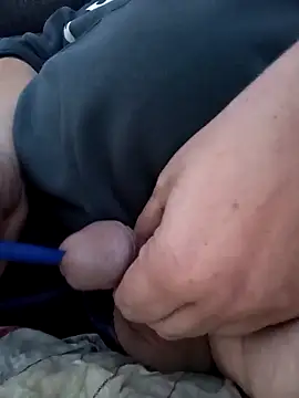 Snapshot of ichgross chatting on September 2025 06:17:01 AM ichgross online show from September 2025 06:17:01 AM