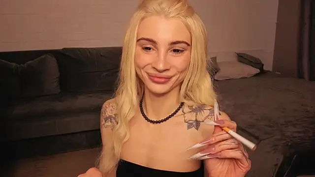 Ashley-Urban online show from October 2025 06:14:02 AM