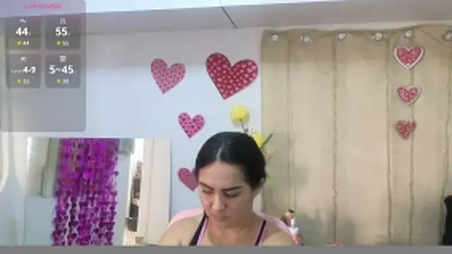 lovely trix online show from February 2026 02:02:01 PM