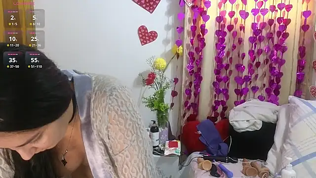 Snapshot of lovely_trix chatting on June 2026 08:34:01 PM lovely trix online show from June 2026 08:34:01 PM