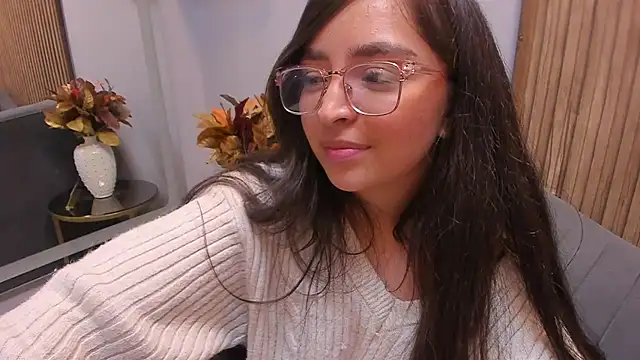 Eva Macalliter online show from December 2024 09:36:02 AM