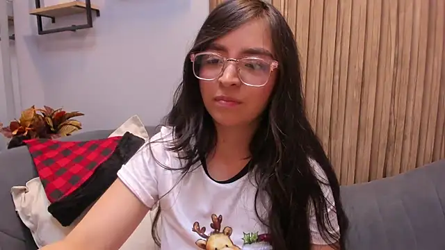 Eva Macalliter online show from December 2024 07:06:02 AM