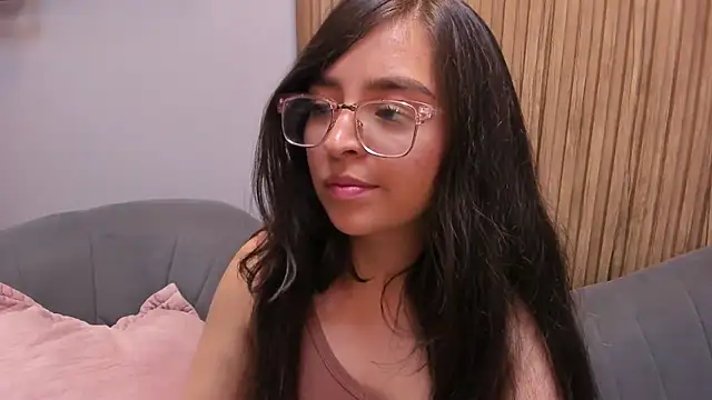 Eva Macalliter online show from December 2024 05:12:02 AM