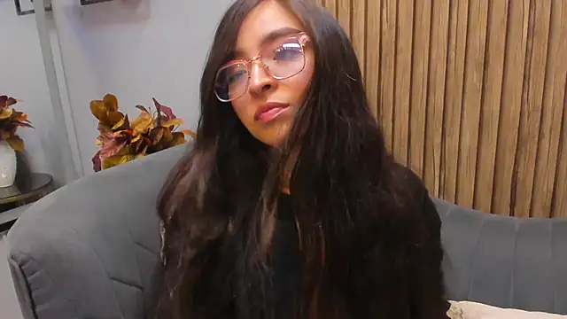 Eva Macalliter online show from March 2025 04:21:02 AM