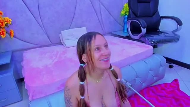 HornySlut69  online show from October 2025 12:38:02 PM