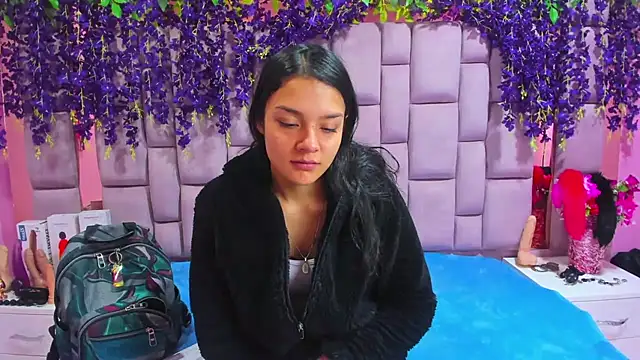 Bich Anal  online show from January 2025 01:20:02 PM