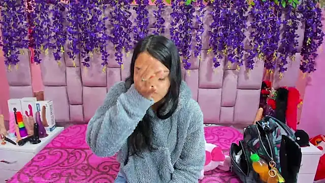 Bich Anal  online show from March 2025 12:56:02 PM