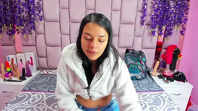 Bich Anal  online show from March 2025 01:36:01 PM