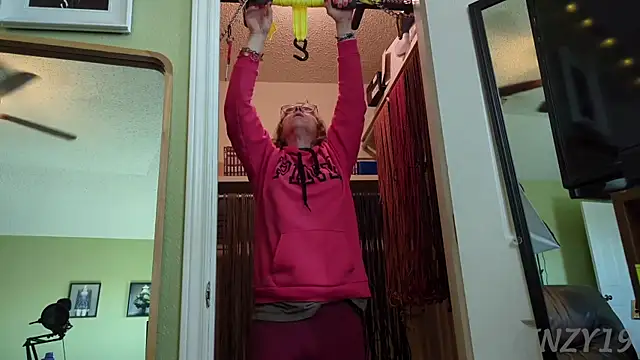 Linzy 19 online show from January 2025 08:42:01 PM