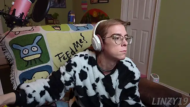 Linzy 19 online show from February 2025 03:12:01 AM