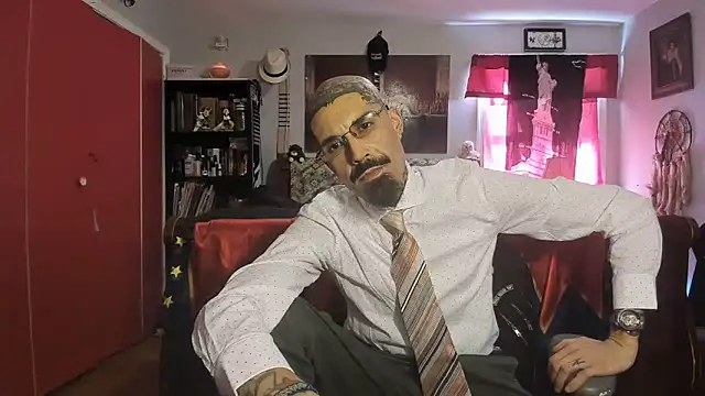 Snapshot of RoosterWabbit chatting on March 2025 07:53:01 PM RoosterWabbit online show from March 2025 07:53:01 PM