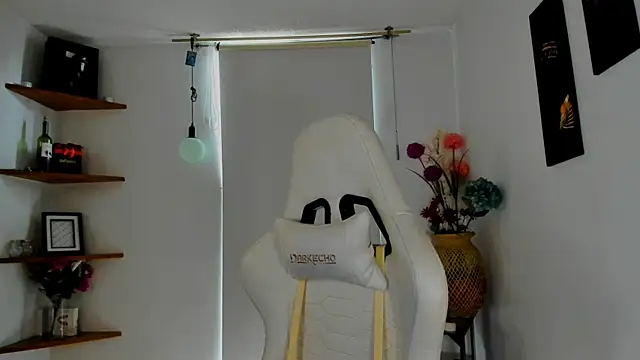 ScarlettMalbec online show from January 2025 07:40:01 PM