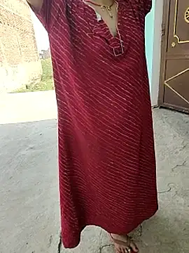 COUPLLE VILLAGE online show from April 2026 02:51:02 AM