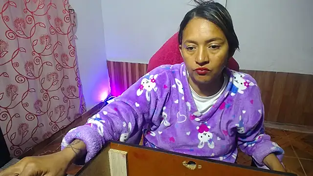 daleska ayala 1 online show from February 2025 02:50:02 AM