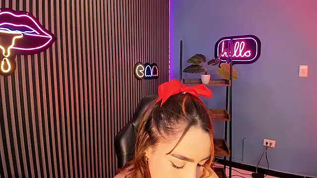 emily roberts1 online show from November 2025 01:55:02 AM