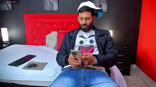 Snapshot of Thiagogomez chatting on January 2025 12:49:01 PM Thiagogomez online show from January 2025 12:49:01 PM