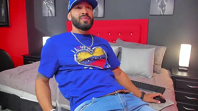 Snapshot of Thiagogomez chatting on March 2025 12:37:01 PM Thiagogomez online show from March 2025 12:37:01 PM