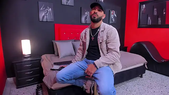 Snapshot of Thiagogomez chatting on November 2025 12:26:01 PM Thiagogomez online show from November 2025 12:26:01 PM